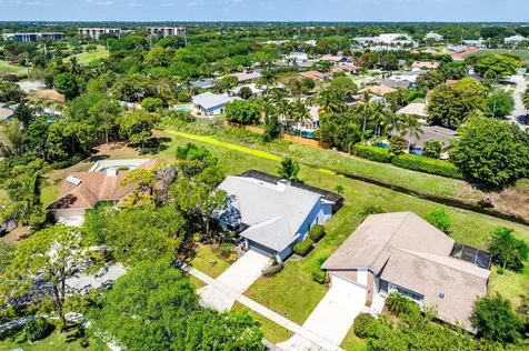 3093 Nw 28th Terrace Boca Raton FL 33434