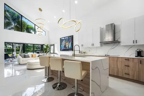17370 Via Capri Boca Raton FL 33496