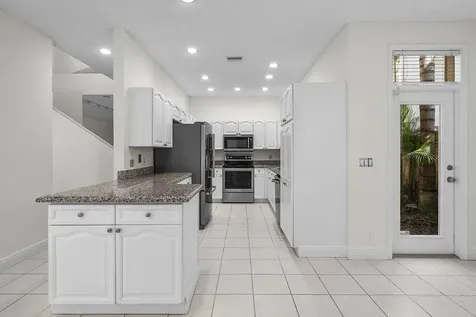 6674 Nw 25th Avenue Boca Raton FL 33496