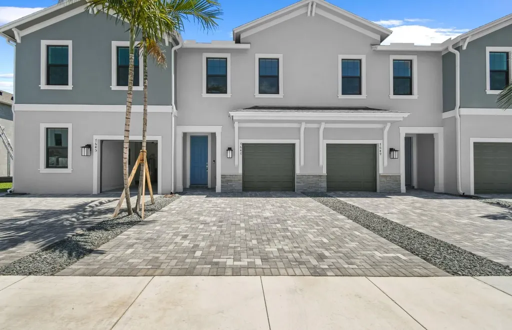 7647 Sw Lucy Lane Stuart FL 34997