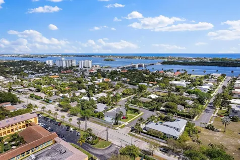 235 Worth Court West Palm Beach FL 33405