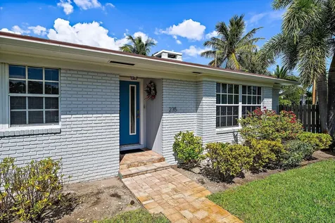 235 Worth Court West Palm Beach FL 33405