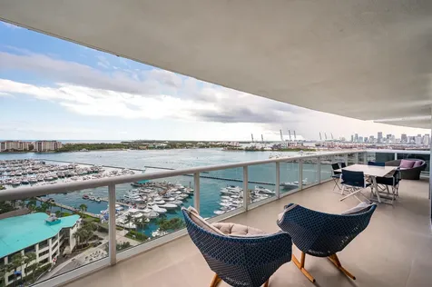400 Alton Road Miami Beach FL 33139