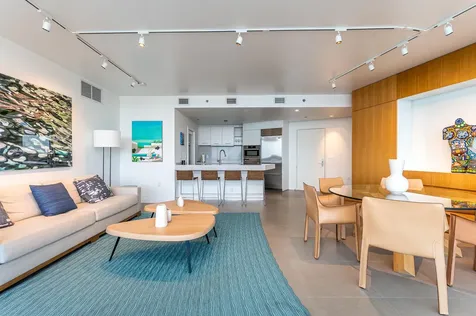 400 Alton Road Miami Beach FL 33139