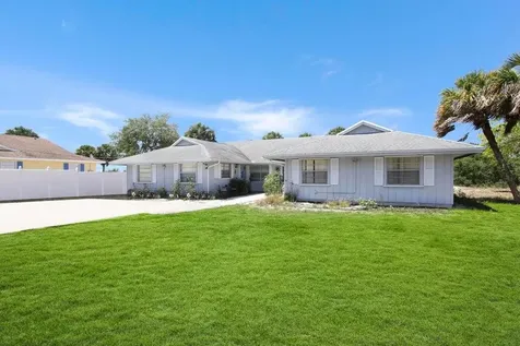 11099 Ridge Avenue Fort Pierce FL 34982