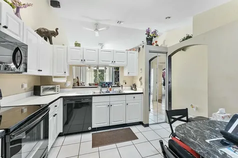 18421 Via Di Verona Boca Raton FL 33496