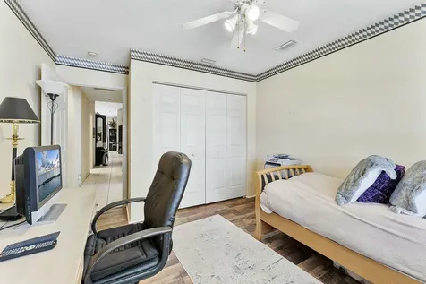 18421 Via Di Verona Boca Raton FL 33496