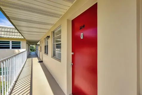 20 Vista Gardens Trail Vero Beach FL 32962