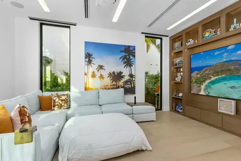 772 Glouchester Street Boca Raton FL 33487