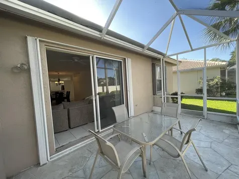 9675 Crescent View Drive Boynton Beach FL 33437