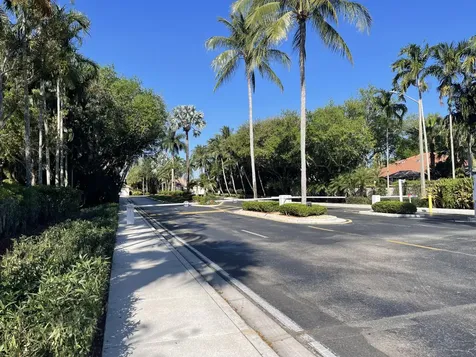 9675 Crescent View Drive Boynton Beach FL 33437