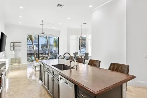 720 Ne 69th Street Boca Raton FL 33487