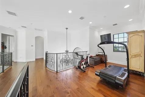 720 Ne 69th Street Boca Raton FL 33487