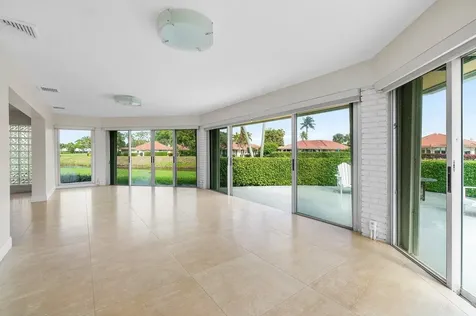 362 Yorktowne Circle Atlantis FL 33462