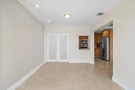 362 Yorktowne Circle Atlantis FL 33462