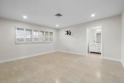 362 Yorktowne Circle Atlantis FL 33462