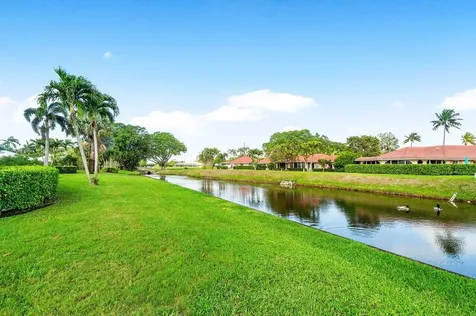 362 Yorktowne Circle Atlantis FL 33462
