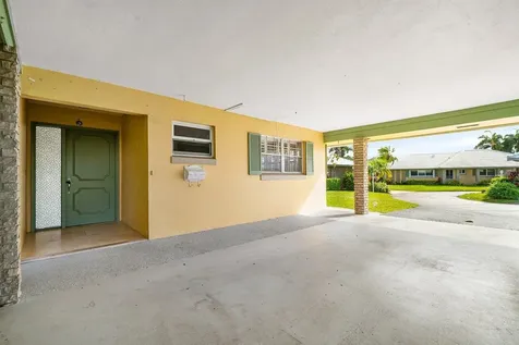 362 Yorktowne Circle Atlantis FL 33462