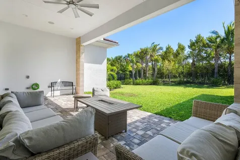 9232 Coral Isles Circle Palm Beach Gardens FL 33412