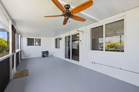 2112 Sw 22nd Street Boynton Beach FL 33426