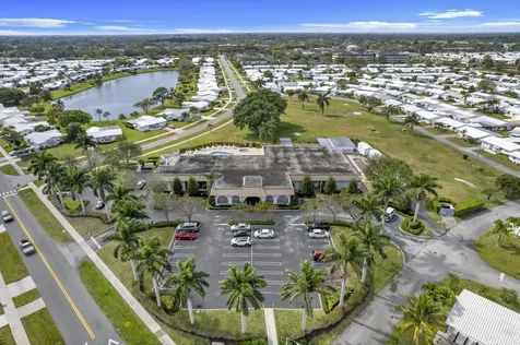 2112 Sw 22nd Street Boynton Beach FL 33426