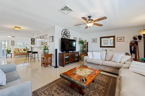 2112 Sw 22nd Street Boynton Beach FL 33426