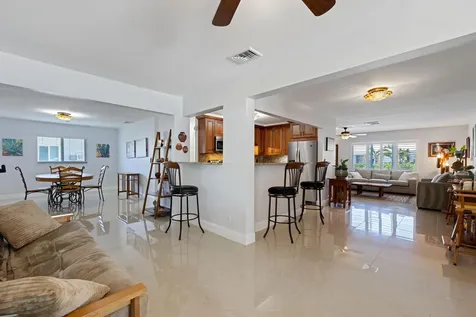2112 Sw 22nd Street Boynton Beach FL 33426