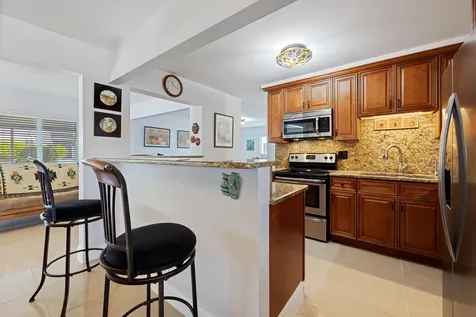 2112 Sw 22nd Street Boynton Beach FL 33426