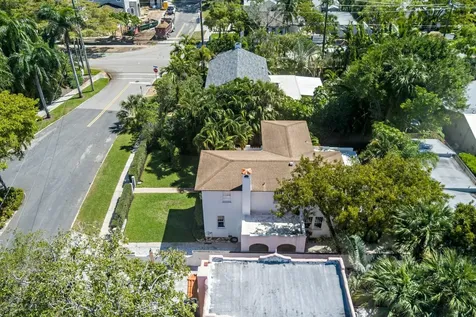 306 Marlborough Place West Palm Beach FL 33405