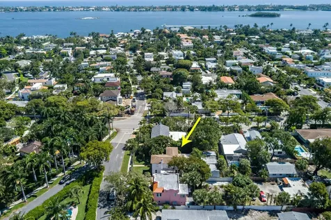 306 Marlborough Place West Palm Beach FL 33405