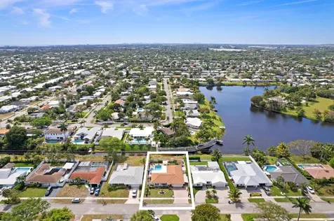 984 Sw 7th Street Boca Raton FL 33486