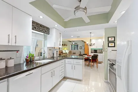 984 Sw 7th Street Boca Raton FL 33486