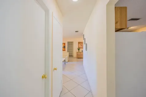 9235 Saddlecreek Drive Boca Raton FL 33496