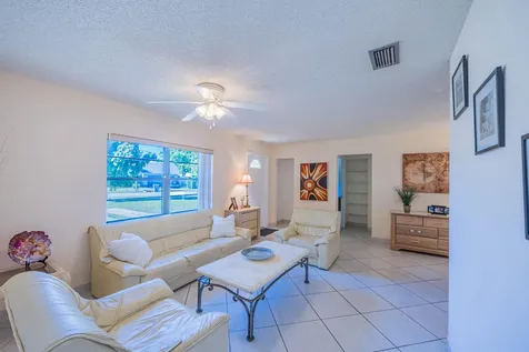 9235 Saddlecreek Drive Boca Raton FL 33496