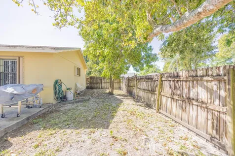 9235 Saddlecreek Drive Boca Raton FL 33496