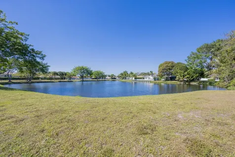 9235 Saddlecreek Drive Boca Raton FL 33496