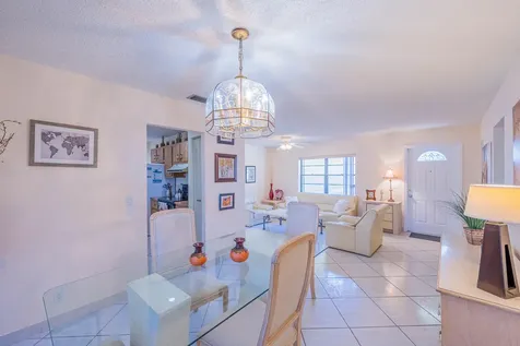 9235 Saddlecreek Drive Boca Raton FL 33496