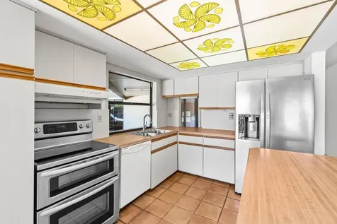 501 Nw 55th Terrace Boca Raton FL 33487