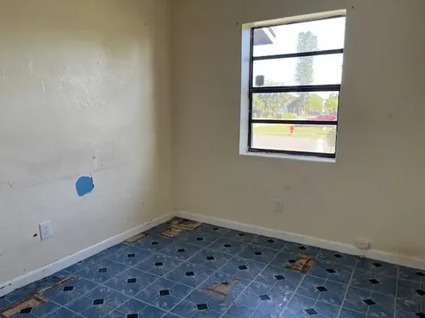 932 Sw Avenue H Belle Glade FL 33430