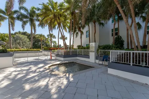 500 Se Mizner Boulevard Boca Raton FL 33432