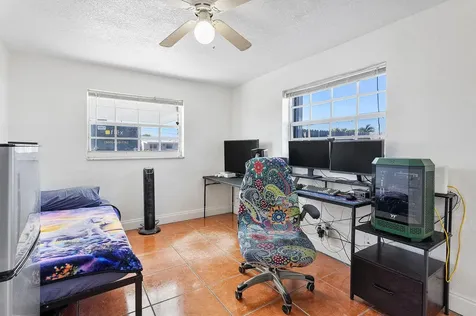 307 Nw 4th Place Deerfield Beach FL 33441