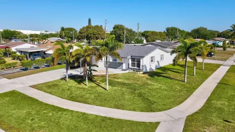 307 Nw 4th Place Deerfield Beach FL 33441