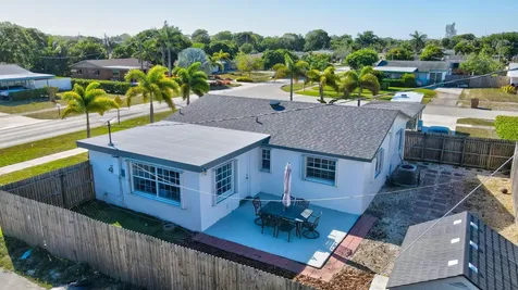 307 Nw 4th Place Deerfield Beach FL 33441