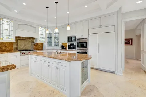 8417 Del Prado Drive Delray Beach FL 33446