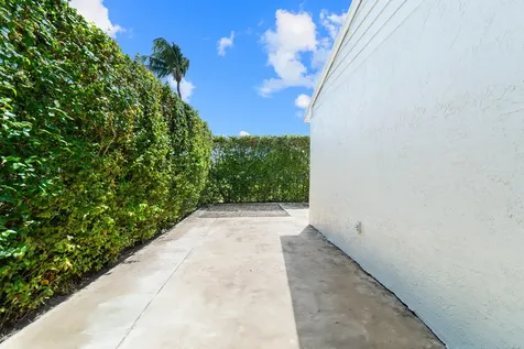 8390 Rural Lane Boca Raton FL 33433