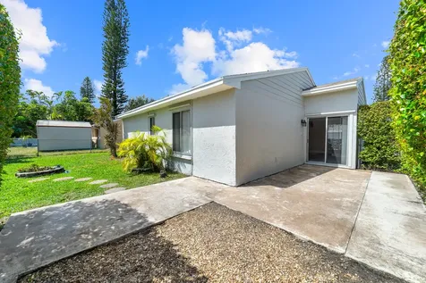 8390 Rural Lane Boca Raton FL 33433