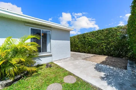 8390 Rural Lane Boca Raton FL 33433