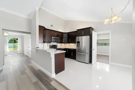 8390 Rural Lane Boca Raton FL 33433