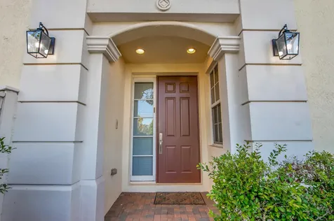668 Ne Francesca Lane Boca Raton FL 33487