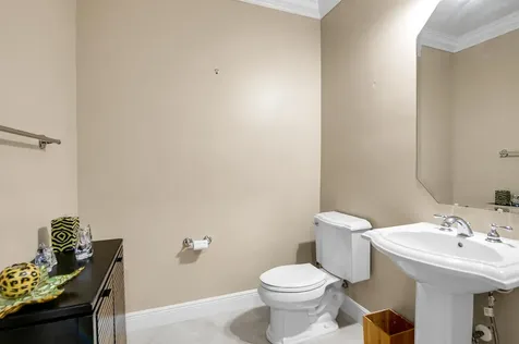 668 Ne Francesca Lane Boca Raton FL 33487